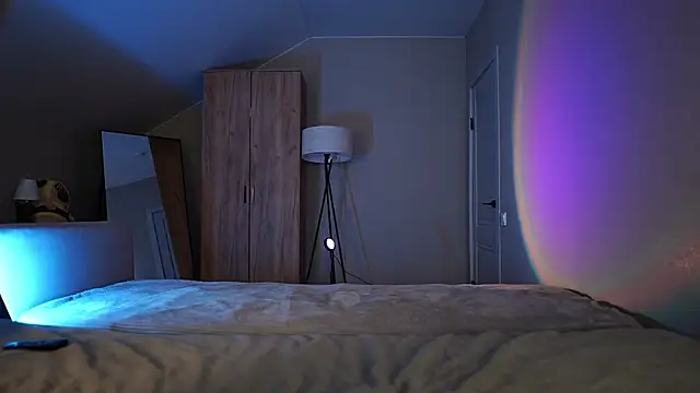 Snapshot of VikkiLustfull chatting on November 2025 12:16:01 PM VikkiLustfull online show from November 2025 12:16:01 PM