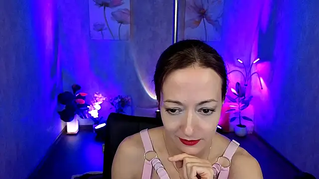 Snapshot of kimberlyray777 chatting on March 2025 04:21:02 PM kimberlyray777 online show from March 2025 04:21:02 PM