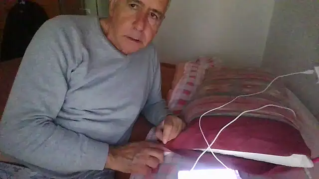 parejamlga58 online show from December 2025 02:45:02 PM