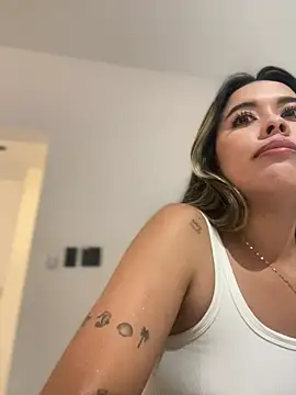 Emilia Bakerr online show from January 2025 07:20:02 PM