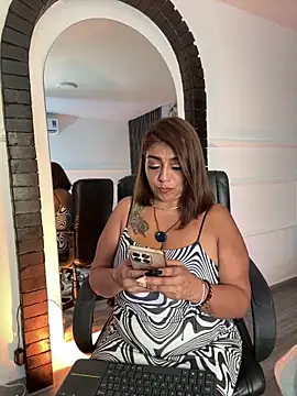 Snapshot of MrsFoucher chatting on March 2026 04:18:02 AM MrsFoucher online show from March 2026 04:18:02 AM