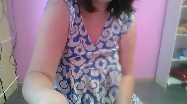 Snapshot of Lucinka1 chatting on February 2025 07:05:01 AM Lucinka1 online show from February 2025 07:05:01 AM