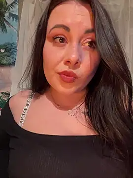 Snapshot of DaisyStreet chatting on March 2026 06:34:01 PM DaisyStreet online show from March 2026 06:34:01 PM