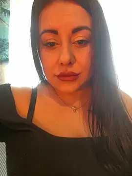 Snapshot of DaisyStreet chatting on March 2026 08:28:01 AM DaisyStreet online show from March 2026 08:28:01 AM