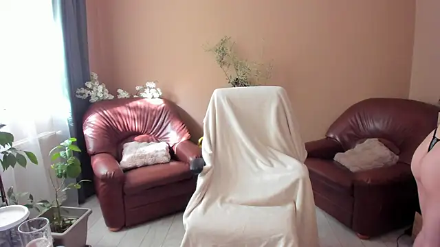 KaylaLaine online show from April 2026 06:27:02 AM