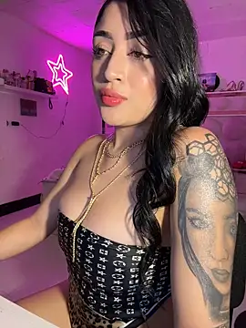 lucianaroy online show from April 2026 02:48:02 AM