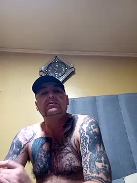 TrainedFinder5 online show from October 2025 01:13:01 AM