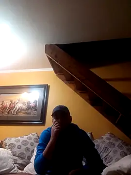 TrainedFinder5 online show from October 2025 03:26:02 AM