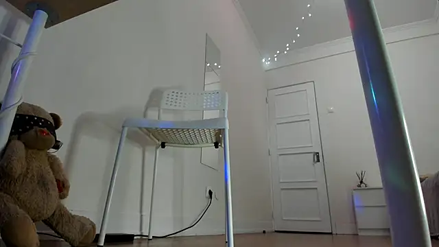 wow-mistress online show from November 2025 07:57:01 PM