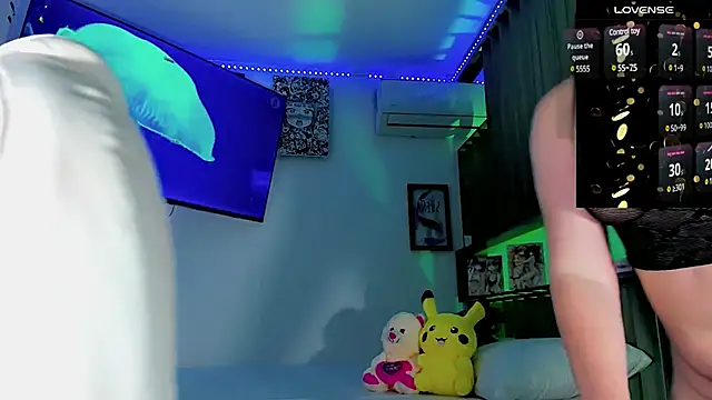 Snapshot of Ashlycuute chatting on March 2025 11:42:02 AM Ashlycuute online show from March 2025 11:42:02 AM