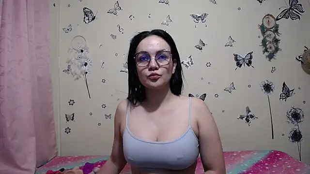 Nicolle-sky online show from May 2026 08:30:01 AM
