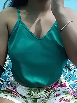 Snapshot of Gulabo-jaan chatting on June 2026 06:30:01 PM Gulabo-jaan online show from June 2026 06:30:01 PM