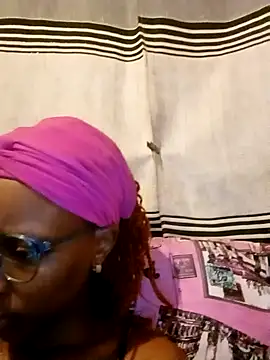 khanyaTheeLyt online show from November 2025 08:42:02 PM