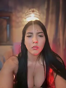 Snapshot of MarianaBenz chatting on February 2025 11:34:02 PM MarianaBenz online show from February 2025 11:34:02 PM