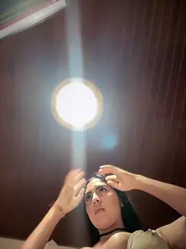 Snapshot of MarianaBenz chatting on October 2025 11:15:01 PM MarianaBenz online show from October 2025 11:15:01 PM