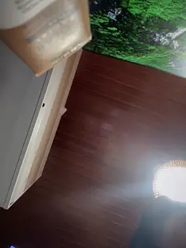 Snapshot of MarianaBenz chatting on October 2025 11:18:01 PM MarianaBenz online show from October 2025 11:18:01 PM