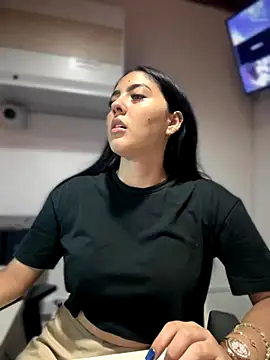 MarianaBenz online show from November 2025 01:55:01 AM