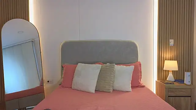 KristennBlue online show from May 2026 02:55:02 PM