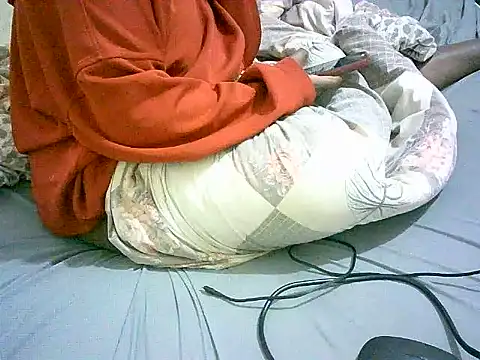honeypotsweet online show from July 2026 05:45:02 PM