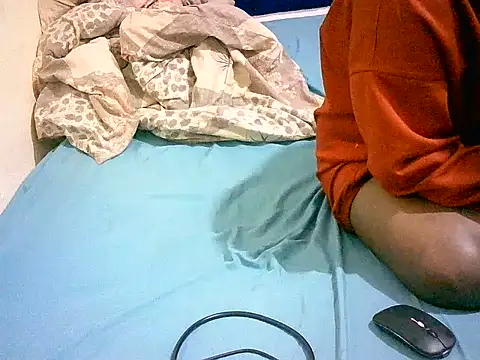 honeypotsweet online show from August 2026 09:17:01 PM