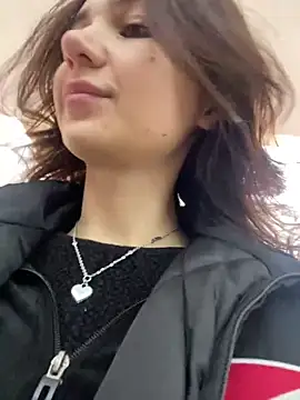 Snapshot of QuitieLia chatting on December 2024 08:19:02 AM QuitieLia online show from December 2024 08:19:02 AM