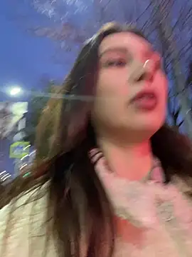 Snapshot of QuitieLia chatting on December 2024 02:13:02 PM QuitieLia online show from December 2024 02:13:02 PM