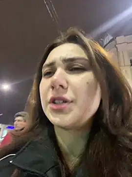 Snapshot of QuitieLia chatting on December 2024 03:10:01 PM QuitieLia online show from December 2024 03:10:01 PM