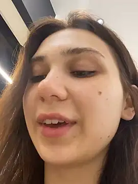 Snapshot of QuitieLia chatting on January 2025 03:16:02 PM QuitieLia online show from January 2025 03:16:02 PM