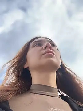 Snapshot of QuitieLia chatting on September 2025 08:05:02 AM QuitieLia online show from September 2025 08:05:02 AM