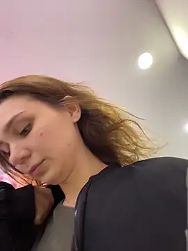 QuitieLia online show from February 2026 01:18:01 PM