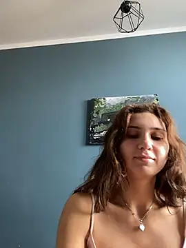 QuitieLia online show from June 2026 07:09:02 AM