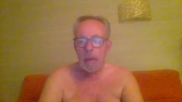tuggy59 online show from April 2026 04:17:01 AM