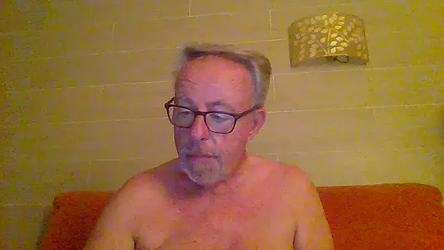 tuggy59 online show from June 2026 04:33:01 AM