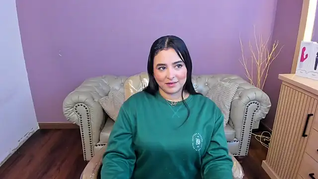 taylor bennet online show from November 2025 11:45:01 AM