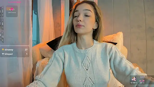 Sassy Teen online show from October 2025 09:39:02 AM