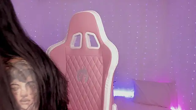 Snapshot of lili_taylor chatting on January 2025 09:48:02 AM lili taylor online show from January 2025 09:48:02 AM