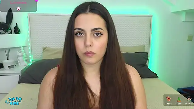 Snapshot of Eva_Rogers_ chatting on December 2024 02:49:02 PM Eva Rogers online show from December 2024 02:49:02 PM