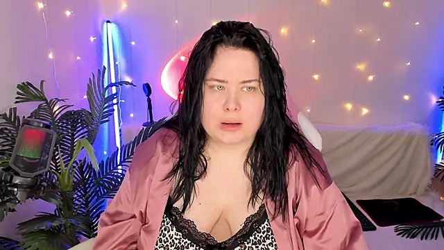 Akemi BBW online show from December 2024 04:20:02 AM