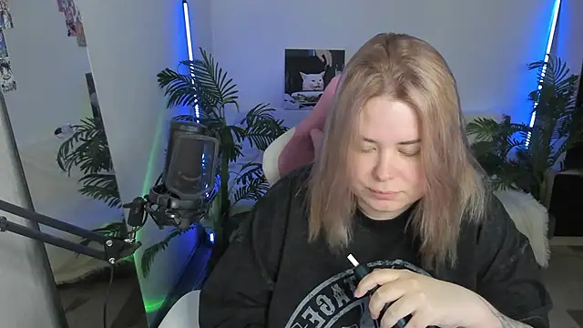 Akemi BBW online show from February 2025 10:39:02 PM