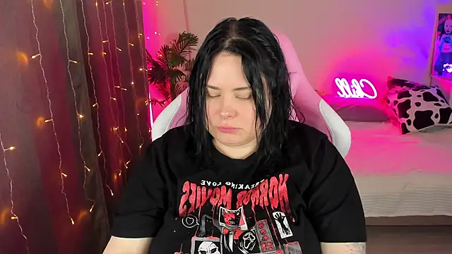 Akemi BBW online show from November 2025 05:59:01 PM