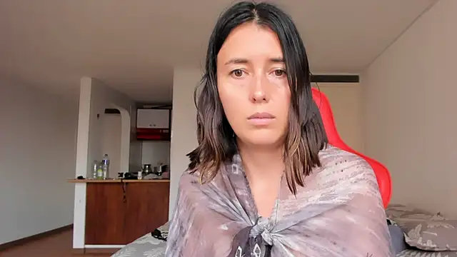 zoe jeane beker online show from February 2025 10:28:02 PM