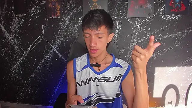 DereckCooperr online show from February 2026 09:09:02 PM