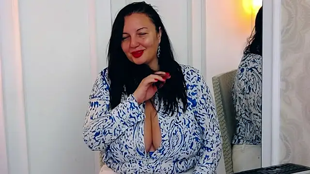 Snapshot of JudithCombs chatting on December 2024 06:47:01 AM JudithCombs online show from December 2024 06:47:01 AM