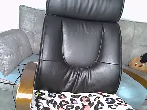 Snapshot of bebygirl143s chatting on February 2026 07:54:01 PM bebygirl143s online show from February 2026 07:54:01 PM