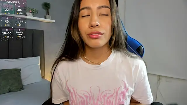 Snapshot of casandra_ballesteros chatting on September 2025 02:08:01 PM casandra ballesteros online show from September 2025 02:08:01 PM
