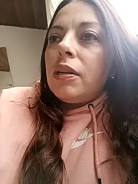 Snapshot of seherlatin chatting on February 2025 07:22:02 PM seherlatin online show from February 2025 07:22:02 PM