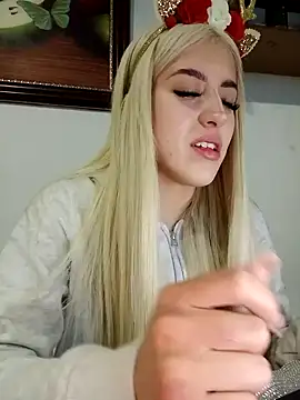 Snapshot of eva-2023 chatting on December 2024 12:50:01 AM eva-2023 online show from December 2024 12:50:01 AM