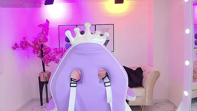 Snapshot of Isa_reel chatting on October 2025 07:42:02 PM Isa reel online show from October 2025 07:42:02 PM