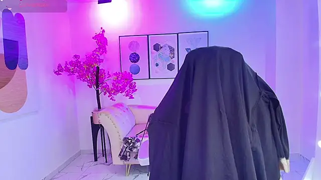 Snapshot of Isa_reel chatting on October 2025 07:44:02 PM Isa reel online show from October 2025 07:44:02 PM