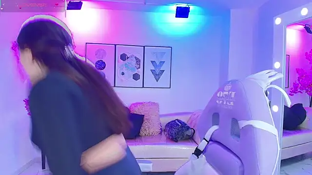 Snapshot of Isa_reel chatting on October 2025 07:38:01 PM Isa reel online show from October 2025 07:38:01 PM